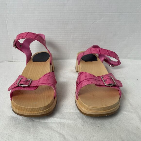 Swedish Hasbeens Embossed Pink Clog Sandal Low Heel Adj Ankle Strap - Picture 4 of 9